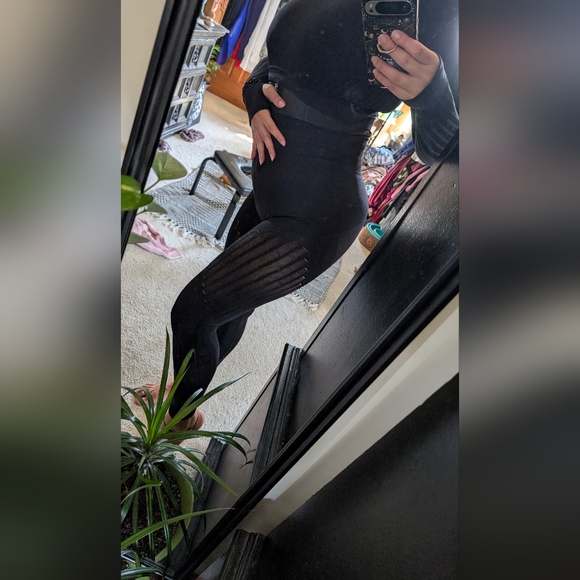 Amazing athletic set🔥🔥🔥 - Picture 9 of 17